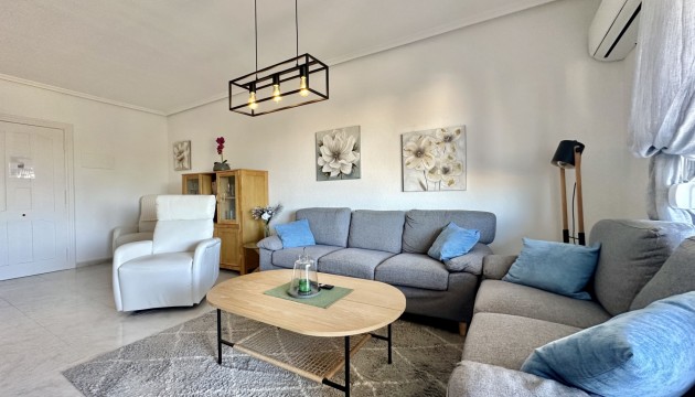 Resale - Apartment - Orihuela Costa - Playa Flamenca