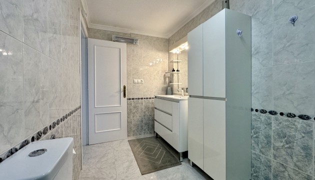 Resale - Apartment - Orihuela Costa - Playa Flamenca