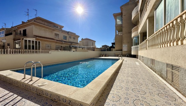 Resale - Apartment - Orihuela Costa - Playa Flamenca