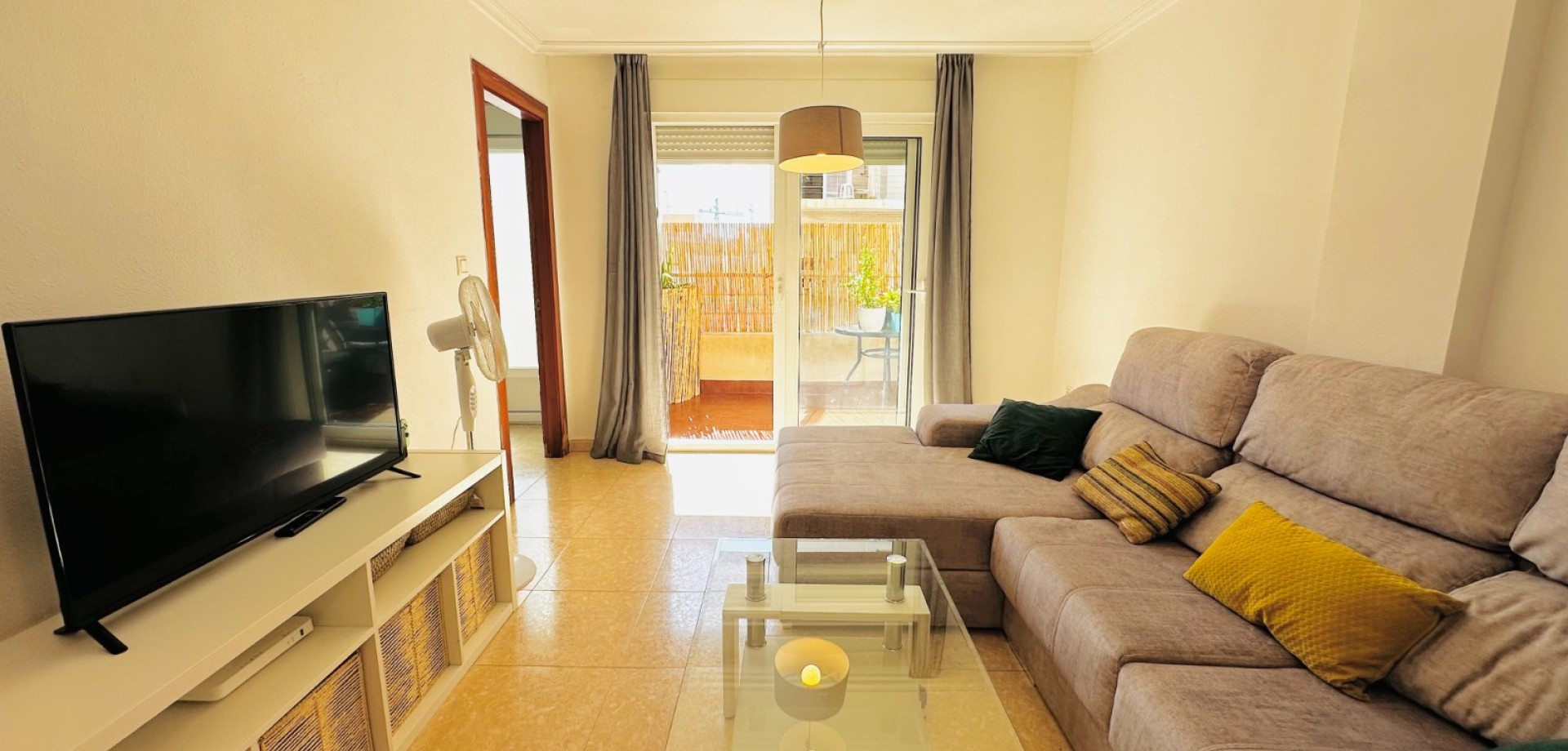 Apartment in Torrevieja - Image 2