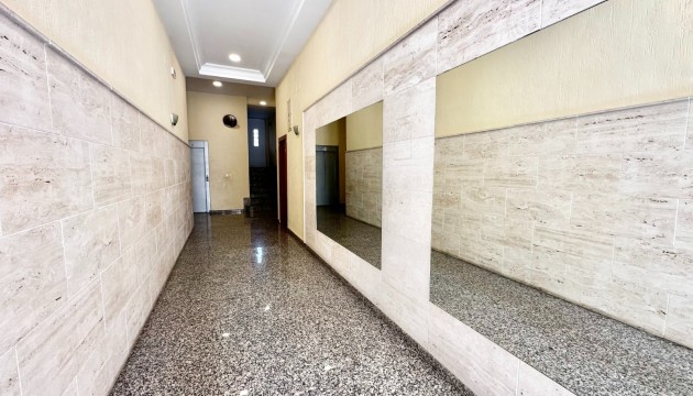 Перепродажа - Квартира - Torrevieja