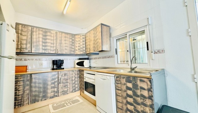 Resale - House - Orihuela Costa - La Zenia