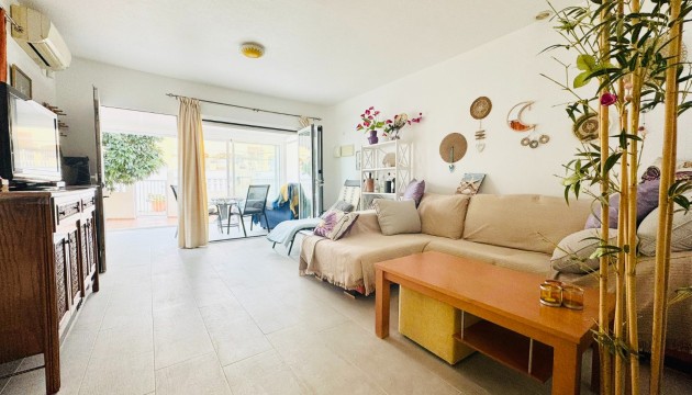 Resale - House - Orihuela Costa - La Zenia