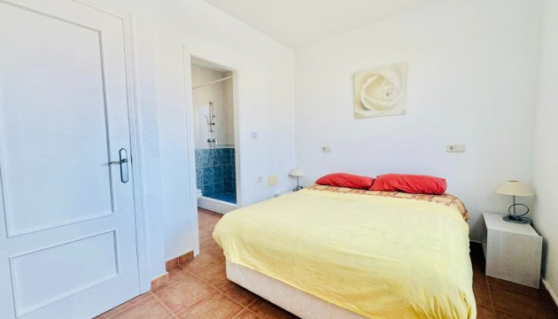 Resale - House - Orihuela Costa - La Zenia