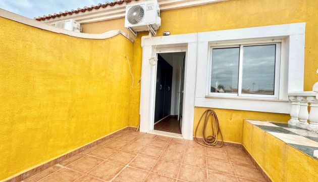 Resale - House - Orihuela Costa - La Zenia