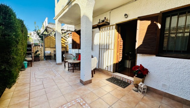 Resale - Bungalow - Torrevieja - Nueva Torrevieja - Aguas Nuevas