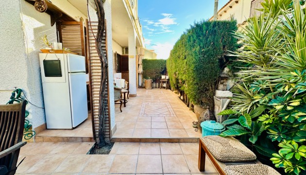 Resale - Bungalow - Torrevieja - Nueva Torrevieja - Aguas Nuevas