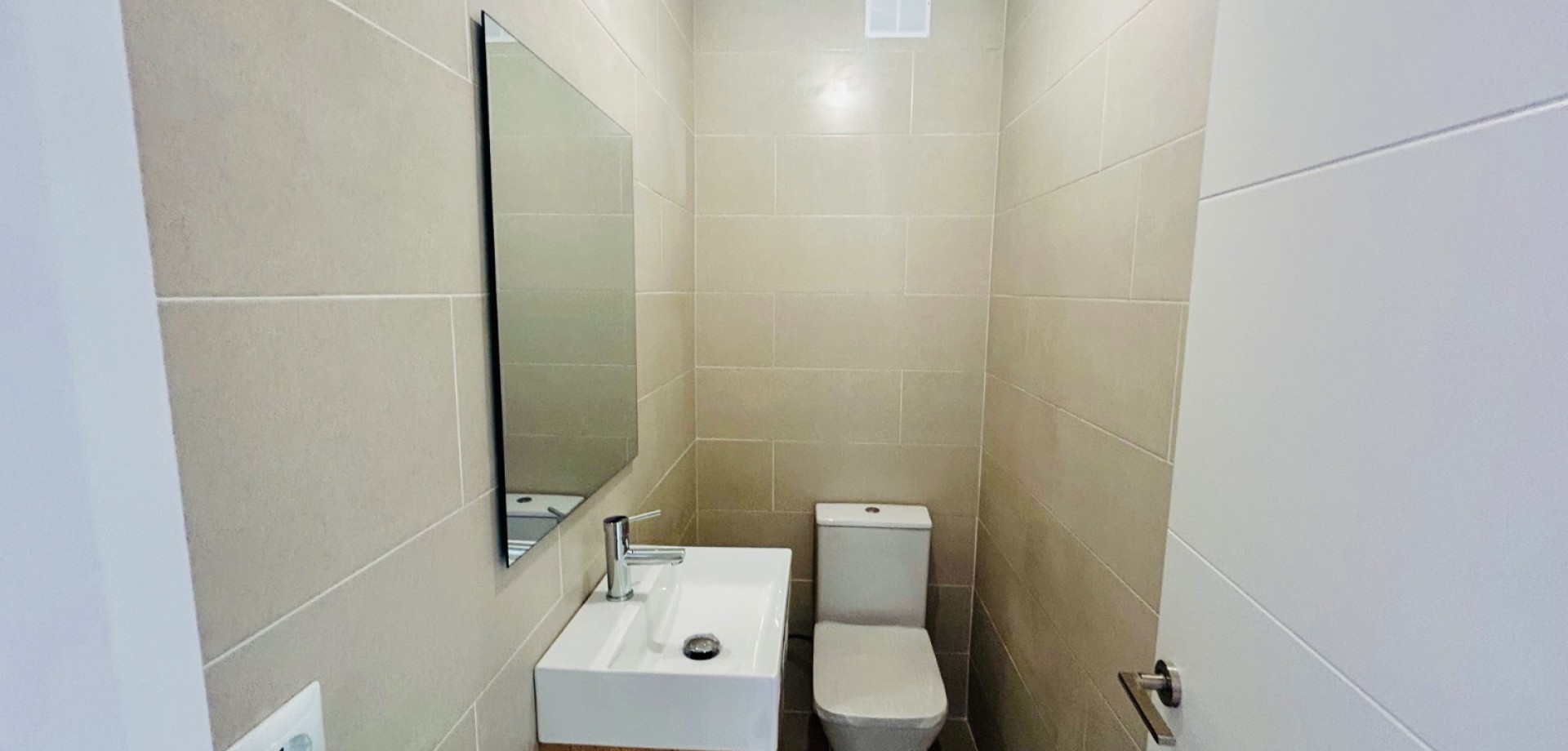 Apartment in Daya Nueva - Image 5