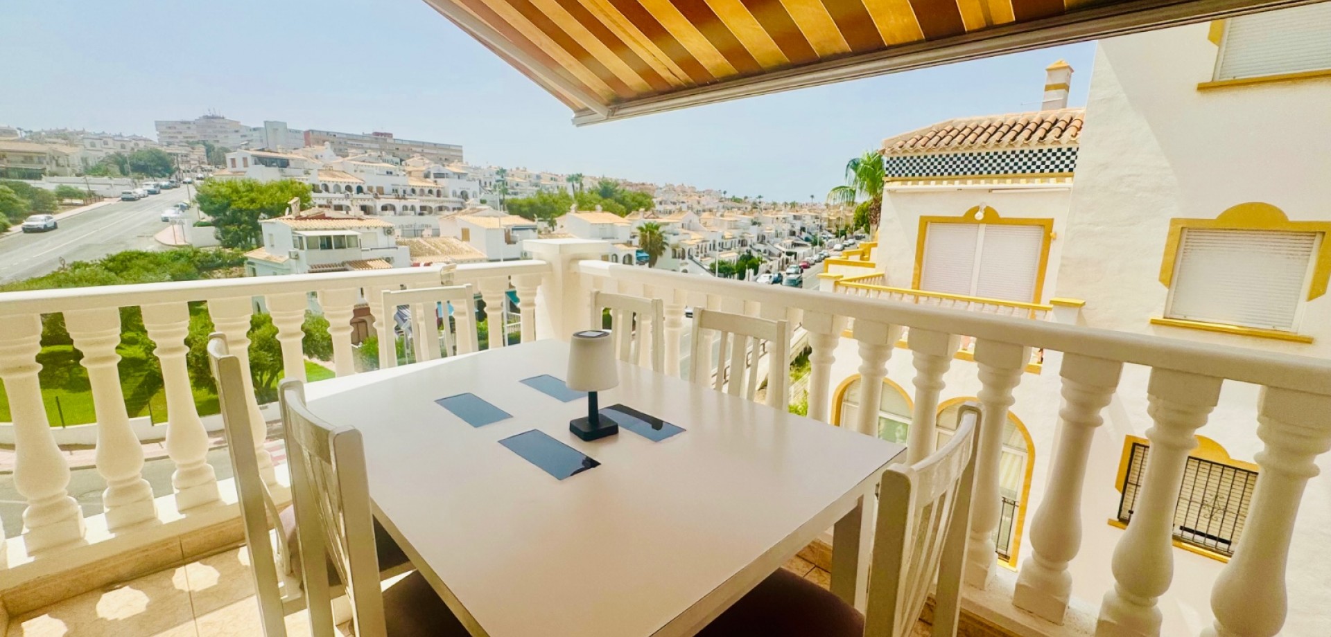 Apartment in Torrevieja - Image 2