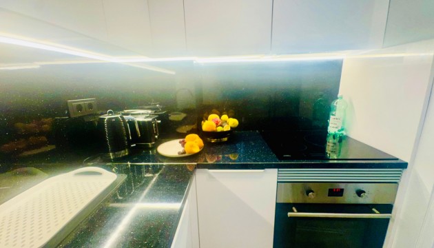 Resale - Apartment - Torrevieja - Torrelamata - La Mata