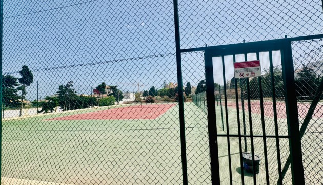 Resale - Apartment - Torrevieja - Torrelamata - La Mata