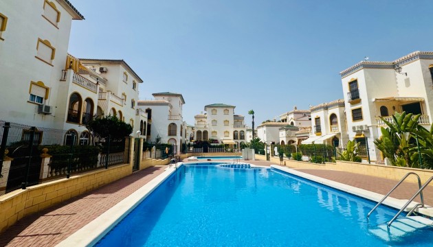 Resale - Apartment - Torrevieja - Torrelamata - La Mata