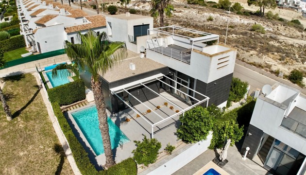 Resale - Detached Villa - Algorfa - La Finca Golf Resort