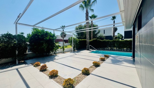 Resale - Detached Villa - Algorfa - La Finca Golf Resort