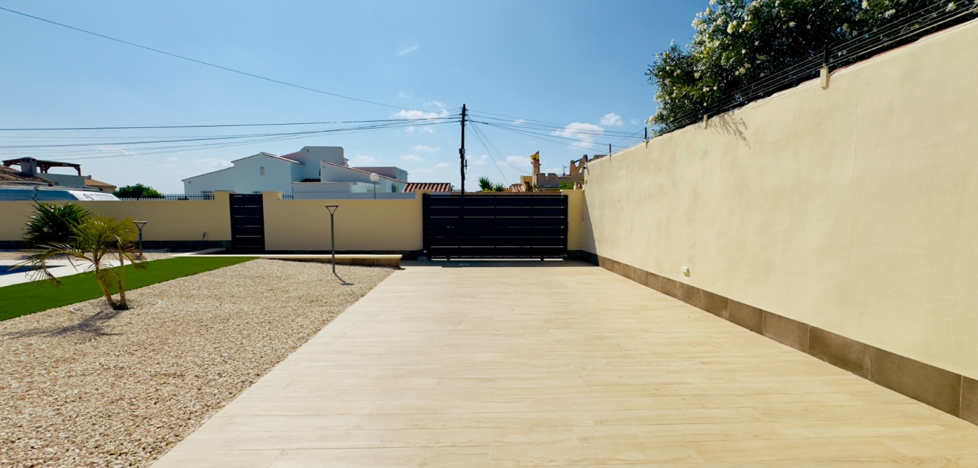 House in Torrevieja - Image 2