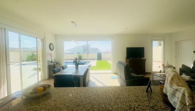 Resale - Detached Villa - Torrevieja - La Siesta - El Salado -  Torreta