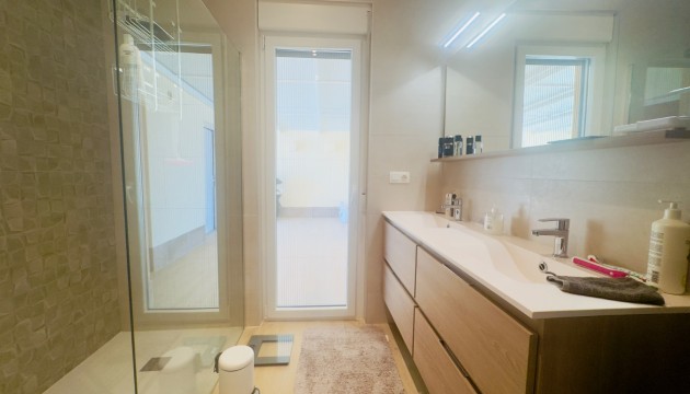 Resale - Detached Villa - Torrevieja - La Siesta - El Salado -  Torreta