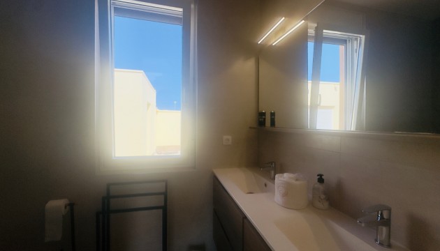 Resale - Detached Villa - Torrevieja - La Siesta - El Salado -  Torreta