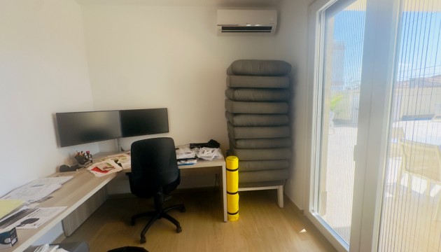 Resale - Detached Villa - Torrevieja - La Siesta - El Salado -  Torreta