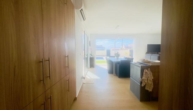 Resale - Detached Villa - Torrevieja - La Siesta - El Salado -  Torreta