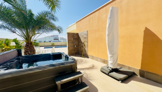 Resale - Detached Villa - Torrevieja - La Siesta - El Salado -  Torreta