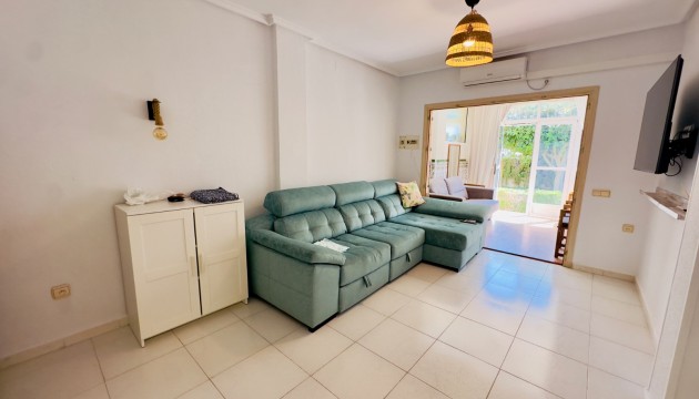 Resale - Apartment - Torrevieja - Los Frutales