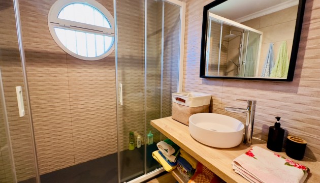 Resale - Apartment - Torrevieja - Los Frutales