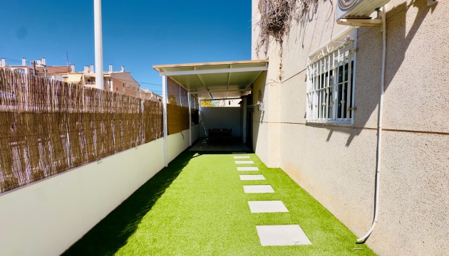 Resale - Apartment - Torrevieja - Los Frutales