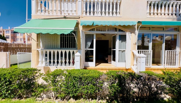 Resale - Apartment - Torrevieja - Los Frutales