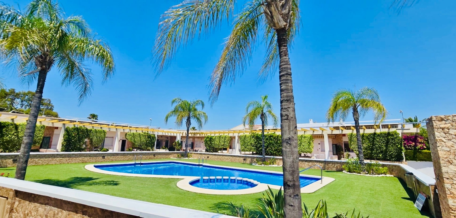 House in Mil Palmeras - Image 2