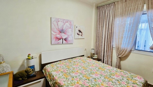 Resale - Bungalow - Pilar de la Horadada - Mil Palmeras