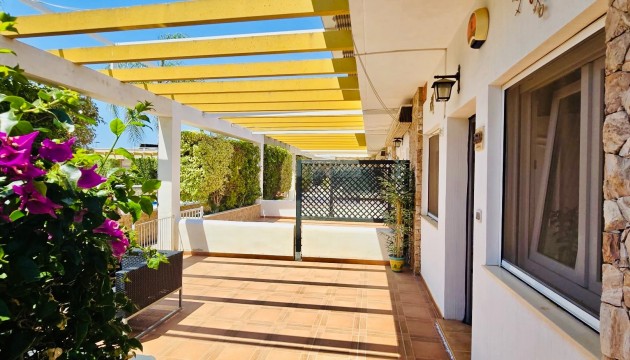 Resale - Bungalow - Pilar de la Horadada - Mil Palmeras