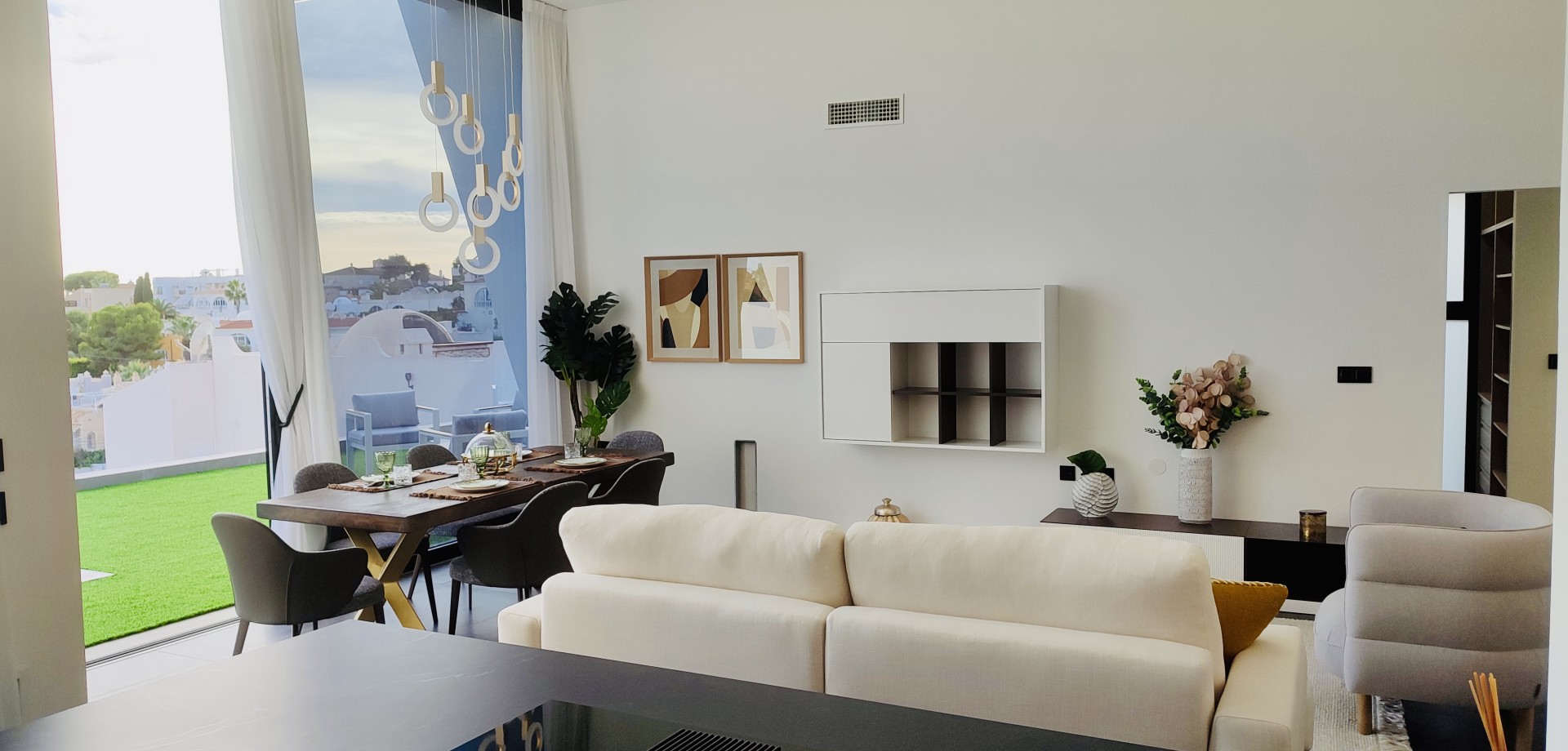 House in Los Balcones - Image 4