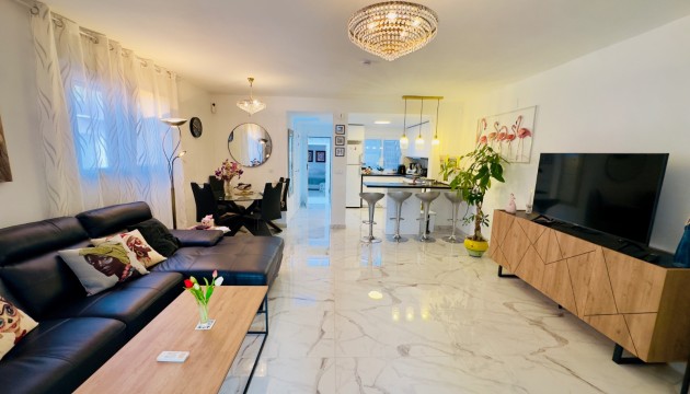 Resale - House - Torrevieja - El Acequión - Los Náufragos