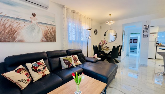 Resale - House - Torrevieja - El Acequión - Los Náufragos