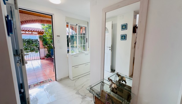 Resale - House - Torrevieja - El Acequión - Los Náufragos