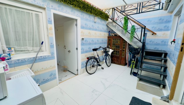 Resale - House - Torrevieja - El Acequión - Los Náufragos