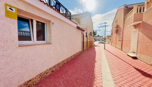 Resale - House - Torrevieja - El Acequión - Los Náufragos