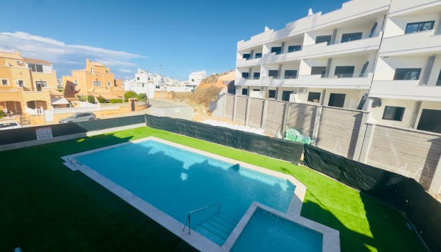 Resale - Apartment - Orihuela Costa - Los Altos
