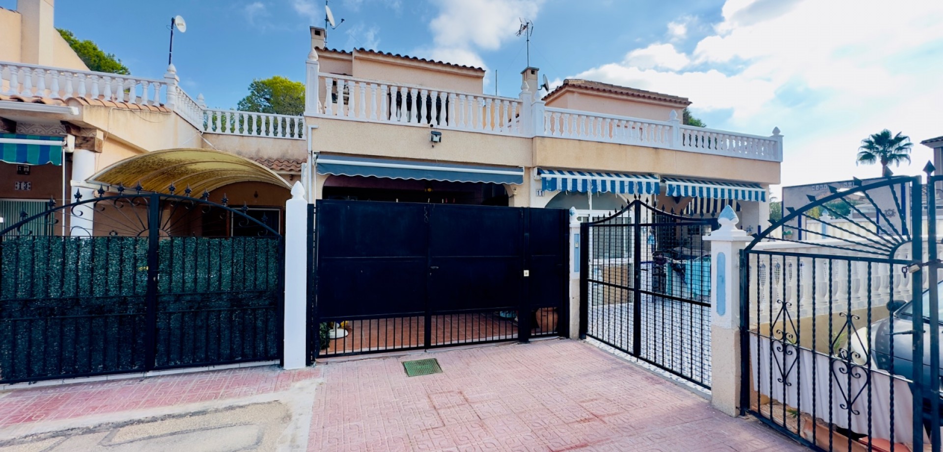 House in Punta Prima - Image 4