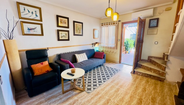 Resale - House - Torrevieja - Los Altos