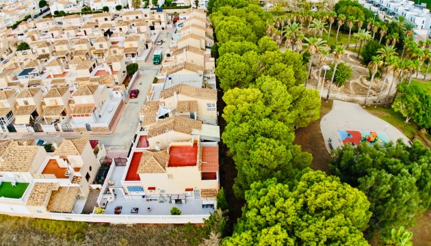 Resale - House - Torrevieja - Los Altos