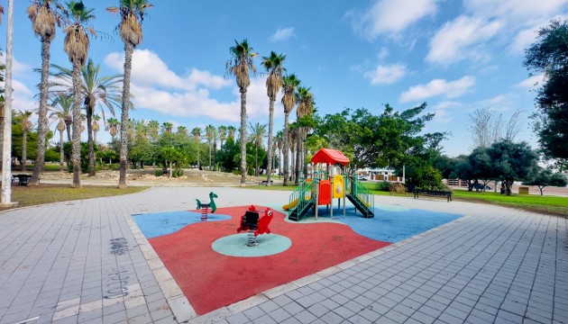 Resale - House - Torrevieja - Los Altos