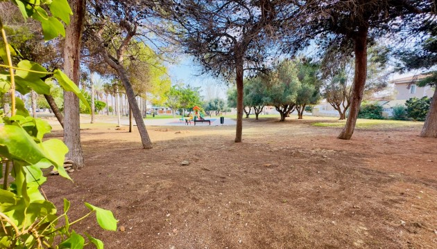 Resale - House - Torrevieja - Los Altos