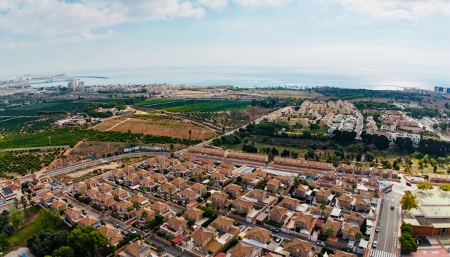 Resale - House - Torrevieja - Los Altos