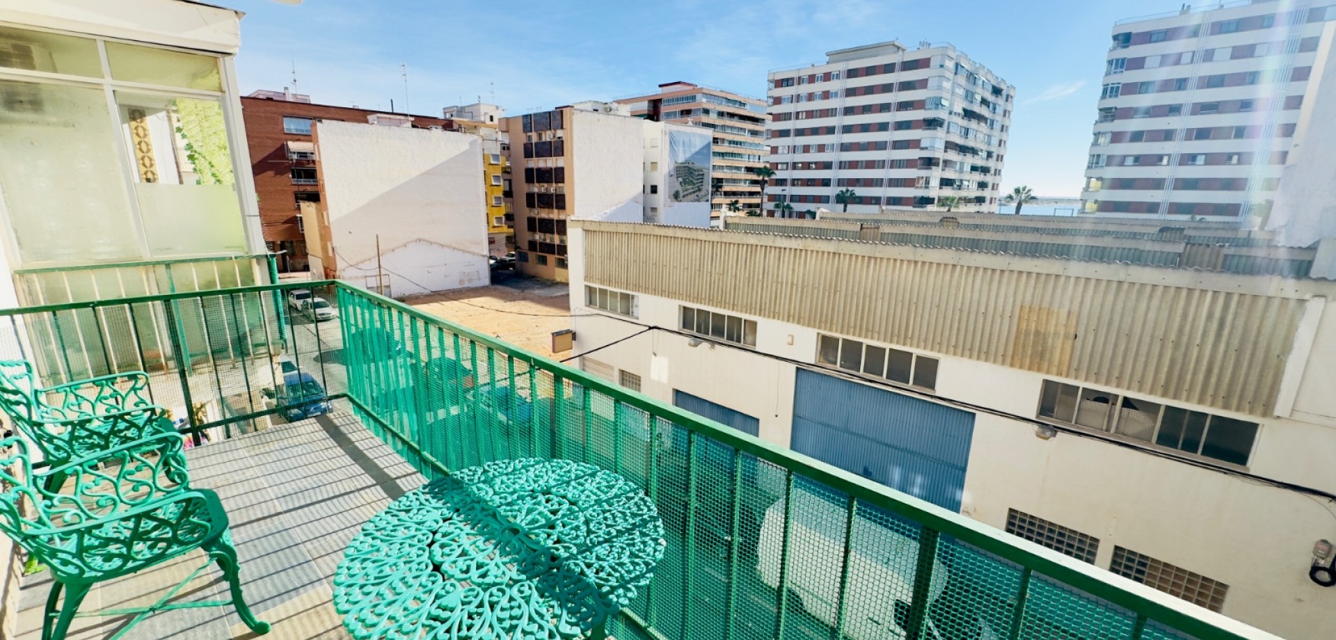 Apartment in Torrevieja - Image 2