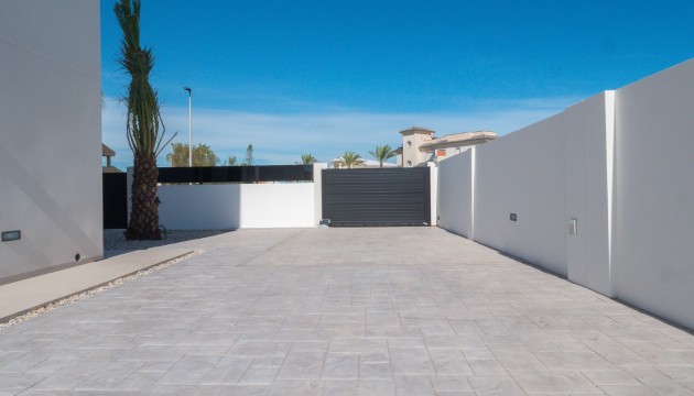 Videresalg - Detached Villa - La Manga del Mar Menor