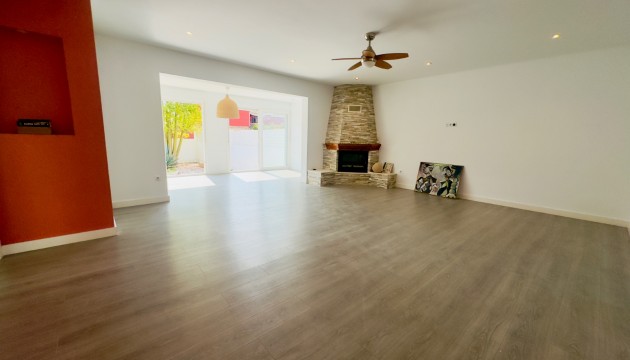 Resale - House - Torrevieja - Nueva Torrevieja - Aguas Nuevas