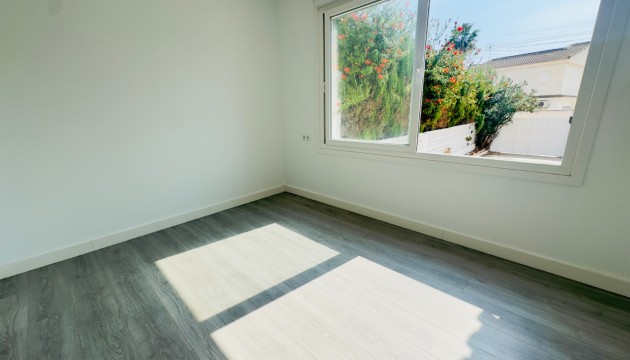 Resale - House - Torrevieja - Nueva Torrevieja - Aguas Nuevas