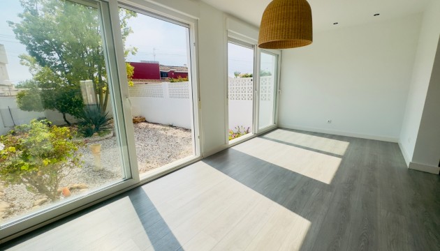 Resale - House - Torrevieja - Nueva Torrevieja - Aguas Nuevas